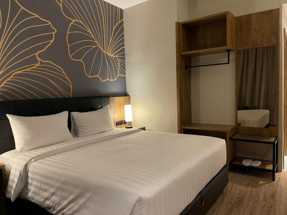 Grand Central Premier Medan Exterior photo